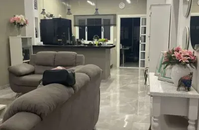 Casa para venda em residencial girassol de 132.00m² com 3 quartos, 1 suite e 2 garagens