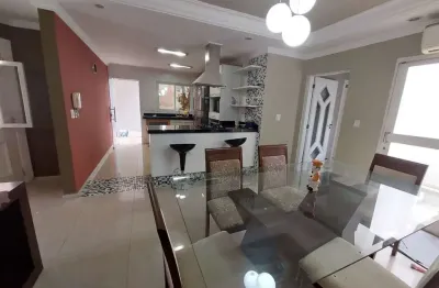 Casa para venda em Jaraguá de 230.00m² com 4 Quartos, 2 Suites e 3 Garagens