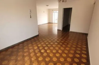 Apartamento para alugar em centro de 120.00m² com 3 quartos, 1 suite e 1 garagem
