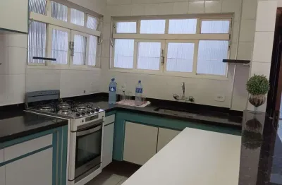 Sobrado para venda em jardim popular de 200.00m² com 3 quartos, 1 suite e 4 garagens