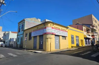 Casa comercial para alugar na Rua Renato Coelho, 279, Centro, Itapira