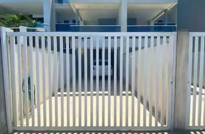 Sobrado para venda em guaratuba de 224.00m² com 5 quartos, 2 suites e 2 garagens