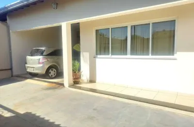 Casa para venda em santa mônica de 129.00m² com 3 quartos, 1 suite e 2 garagens