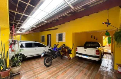 Casa para venda em Dic Vi (conjunto Habitacional Santo Dias Silva) de 160.00m² com 3 Quartos e 4 Garagens