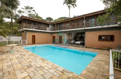 Casa para venda em Praia Dura de 460.00m² com 4 Quartos, 4 Suites e 8 Garagens