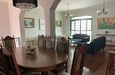 Casa para venda em Ribeirânia de 153.40m² com 4 Quartos, 4 Suites e 4 Garagens