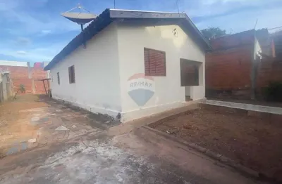 Casa com 2 quartos à venda na Avenida Nicolau Zarvos, 34, Jardim Aeroporto, Lins