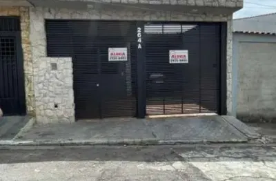 Sobrado para alugar em Vila Curuçá de 130.00m² com 4 Quartos e 3 Garagens