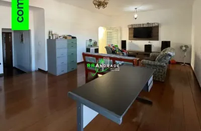 Casa para venda em Santo Agostinho de 200.00m² com 3 Quartos, 1 Suite e 2 Garagens
