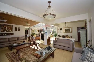 Apartamento para venda em Santa Lúcia de 220.00m² com 4 Quartos e 2 Garagens