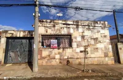 Casa com 3 quartos à venda na Avenida Bandeirantes, 1483, Centro, Araraquara