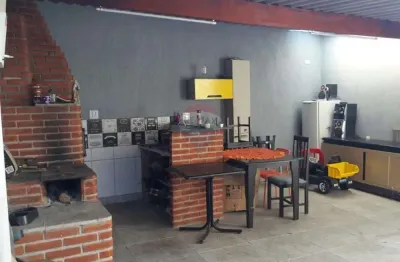 Casa para alugar em Vila Nova Aparecida de 67.95m² com 2 Quartos, 1 Suite e 2 Garagens