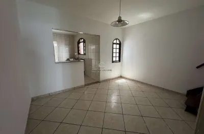 Sobrado para venda em Casa Branca de 129.00m² com 3 Quartos, 1 Suite e 1 Garagem