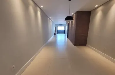 Apartamento para alugar em Centro de 122.00m² com 3 Quartos, 3 Suites e 1 Garagem