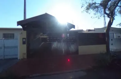 Casa para venda em Jardim Santa Paula de 146.00m² com 3 Quartos, 2 Suites e 3 Garagens