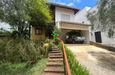 Casa para alugar em Bosque de 182.00m² com 3 Quartos, 1 Suite e 4 Garagens
