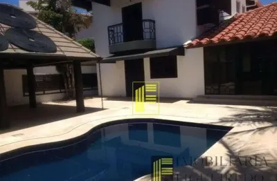 Casa para venda em Damha I de 450.00m² com 4 Quartos, 3 Suites e 4 Garagens