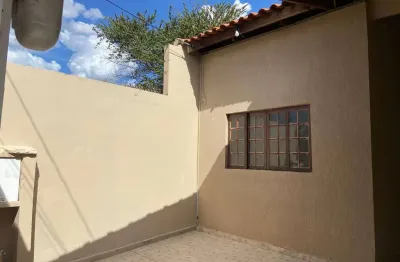 Casa para venda em Loteamento Terras De São Pedro E São Paulo de 113.00m² com 2 Quartos, 1 Suite e 2 Garagens