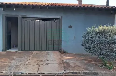 Casa para venda em Parque Dos Flamboyans de 140.00m² com 2 Quartos, 1 Suite e 3 Garagens