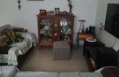 Casa para venda em Vila Marieta de 208.00m² com 2 Quartos e 2 Garagens