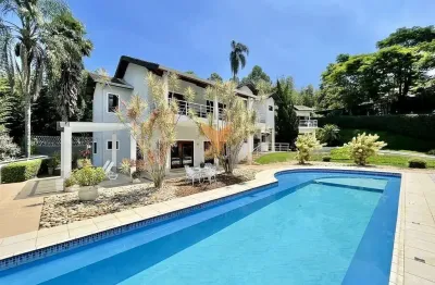 Casa para venda em Parque Dom Henrique de 618.07m² com 5 Quartos, 5 Suites e 7 Garagens