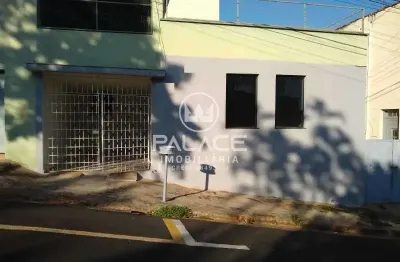 Casa para venda em Centro de 185.00m² com 5 Quartos e 4 Garagens