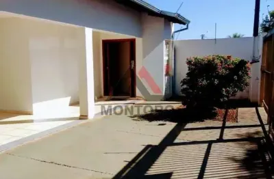Casa para venda em Jardim Domingos Sávio de 174.00m² com 3 Quartos, 1 Suite e 4 Garagens