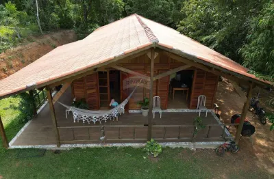 Chácara para venda em Área Rural De Engenheiro Coelho de 160.00m² com 4 Quartos, 2 Suites e 5 Garagens