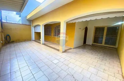 Casa para venda em Parque São Jorge de 140.00m² com 3 Quartos, 1 Suite e 2 Garagens