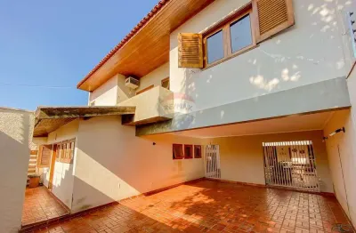 Casa para venda em Jardim Itapema de 381.72m² com 4 Quartos, 3 Suites e 4 Garagens