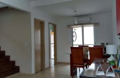 Casa de Condomínio para venda em Parque Rural Fazenda Santa Cândida de 85.00m² com 3 Quartos, 1 Suite e 2 Garagens