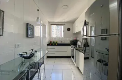 Apartamento para venda em Cabral de 92.00m² com 3 Quartos, 1 Suite e 2 Garagens