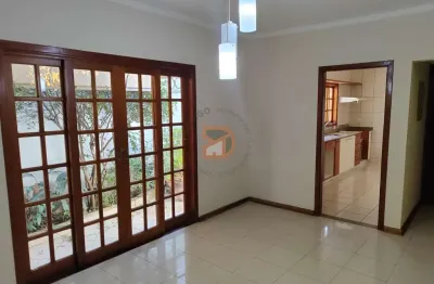 Casa para venda em Saúde de 187.00m² com 3 Quartos, 1 Suite e 2 Garagens