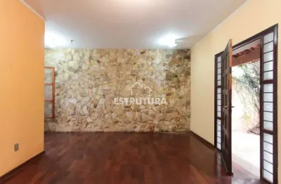 Casa para venda em Vila Operária de 310.00m² com 4 Quartos, 1 Suite e 2 Garagens