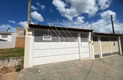 Casa para alugar em Jardim Portal Do Sol de 90.00m² com 3 Quartos, 1 Suite e 2 Garagens
