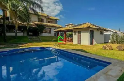 Casa para venda em Bosque de 318.00m² com 4 Quartos, 2 Suites e 4 Garagens