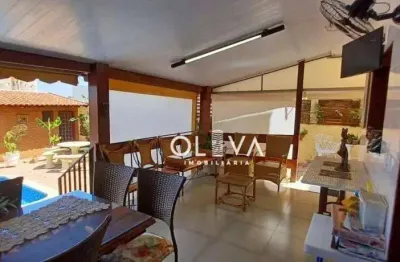Sobrado para venda em Pinheiros de 340.00m² com 4 Quartos, 1 Suite e 5 Garagens