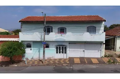 Sobrado para venda em Jardim São João de 251.28m² com 3 Quartos, 1 Suite e 2 Garagens