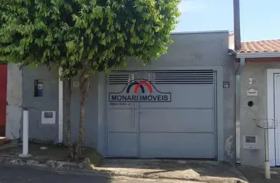 Casa para venda em Monte Carlo de 68.00m² com 2 Quartos, 1 Suite e 2 Garagens