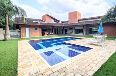 Casa de Condomínio para venda em Jardim Ipês de 363.13m² com 4 Quartos, 1 Suite e 9 Garagens