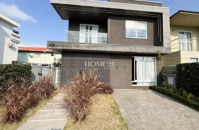 Sobrado para venda e aluguel em Umbará de 162.00m² com 3 Quartos, 1 Suite e 1 Garagem