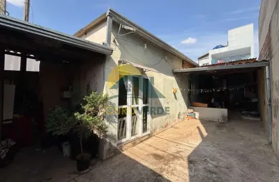 Casa para venda em Conjunto Mauro Marcondes de 125.00m² com 3 Quartos e 2 Garagens