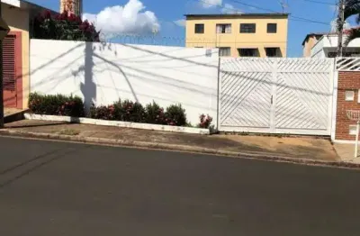 Casa para alugar em Recreio Dos Bandeirantes de 231.00m² com 3 Quartos, 1 Suite e 3 Garagens