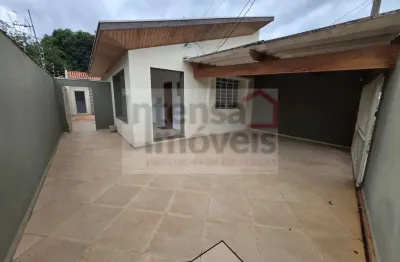 Casa para venda em Areão de 170.00m² com 3 Quartos e 2 Garagens