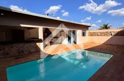 Sobrado para venda em Cidade Claret de 360.00m² com 4 Quartos, 2 Suites e 4 Garagens