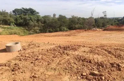 Terreno en Condomínio para venda em Villa Trivento de 303.03m²