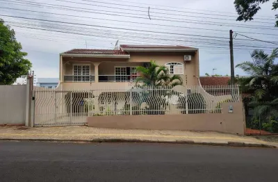 Sobrado para venda em Jardim Alice I de 309.00m² com 4 Quartos, 4 Suites e 3 Garagens
