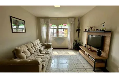 Casa para venda em Aparecida de 364.00m² com 3 Quartos, 1 Suite e 2 Garagens