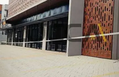 Imóvel Comercial para alugar em República de 156.00m² com 9 Garagens