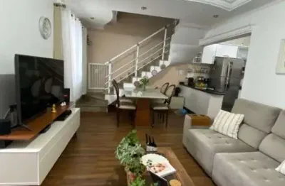 Sobrado para venda em Vila Araguaia de 119.00m² com 3 Quartos e 3 Garagens